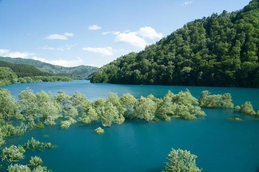 🏞️ 슈센 호수(슈센코) 이미지 1